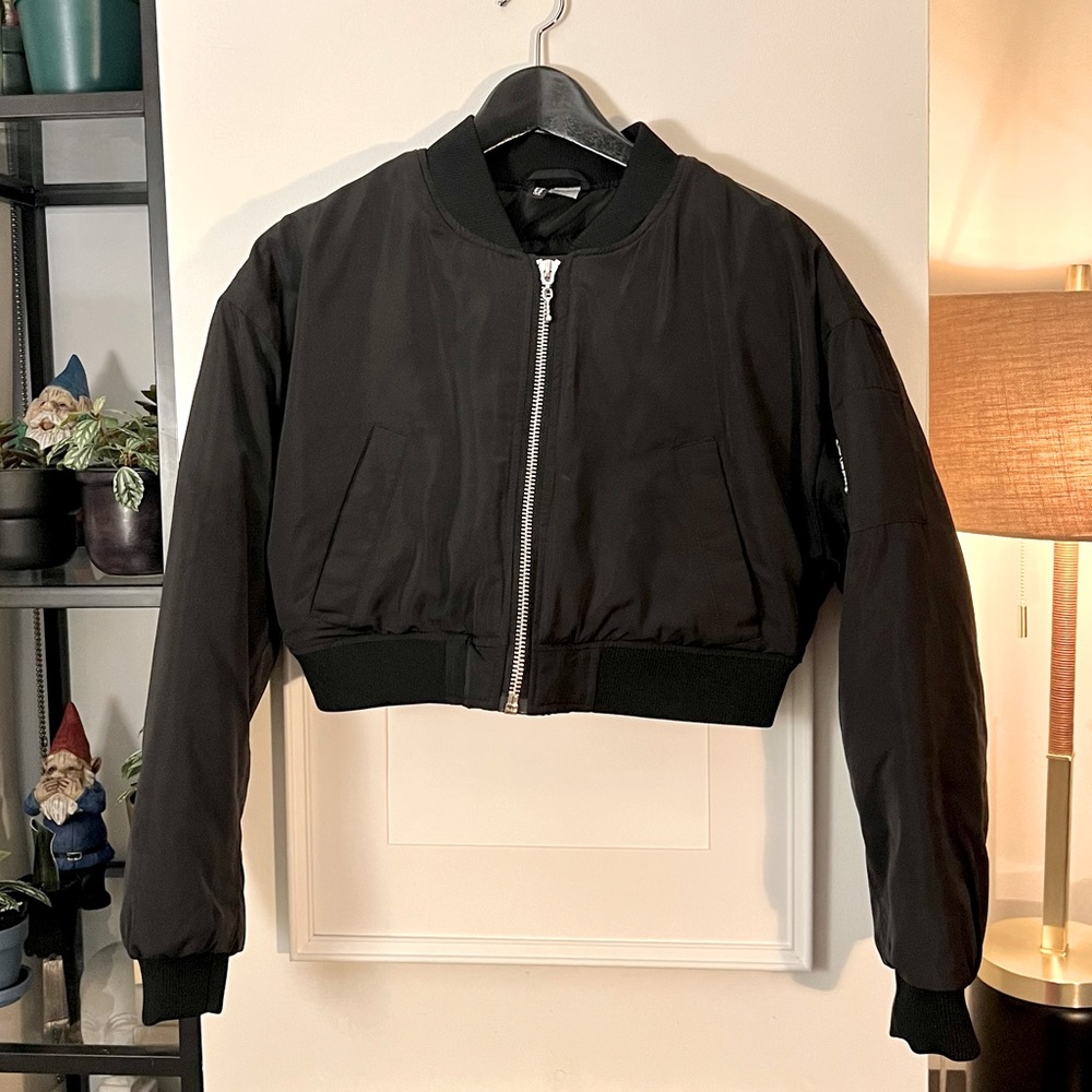 H&M Black Cropped Bomber Jacket - Picture 3 of 5